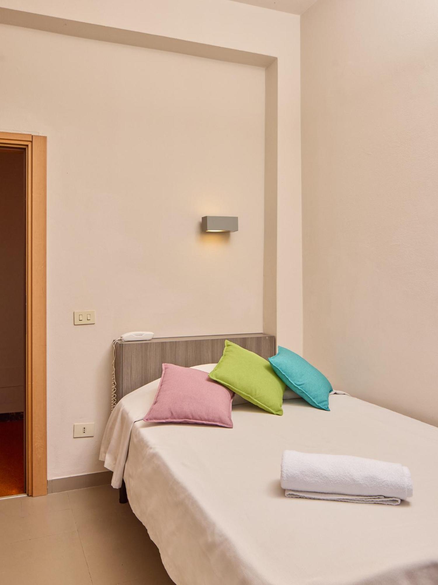 Hotel Crystal Marina di Pietrasanta Exteriör bild